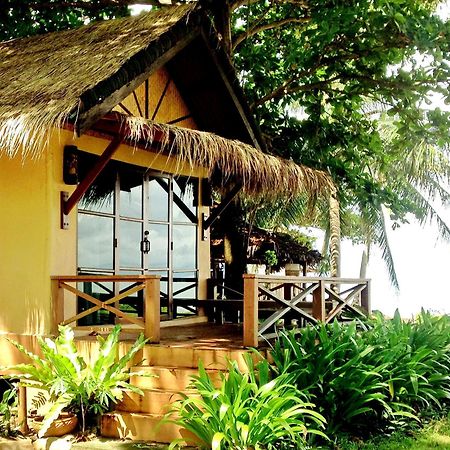 Nautilus Right On The Beach Resort Ko Lanta Exterior foto