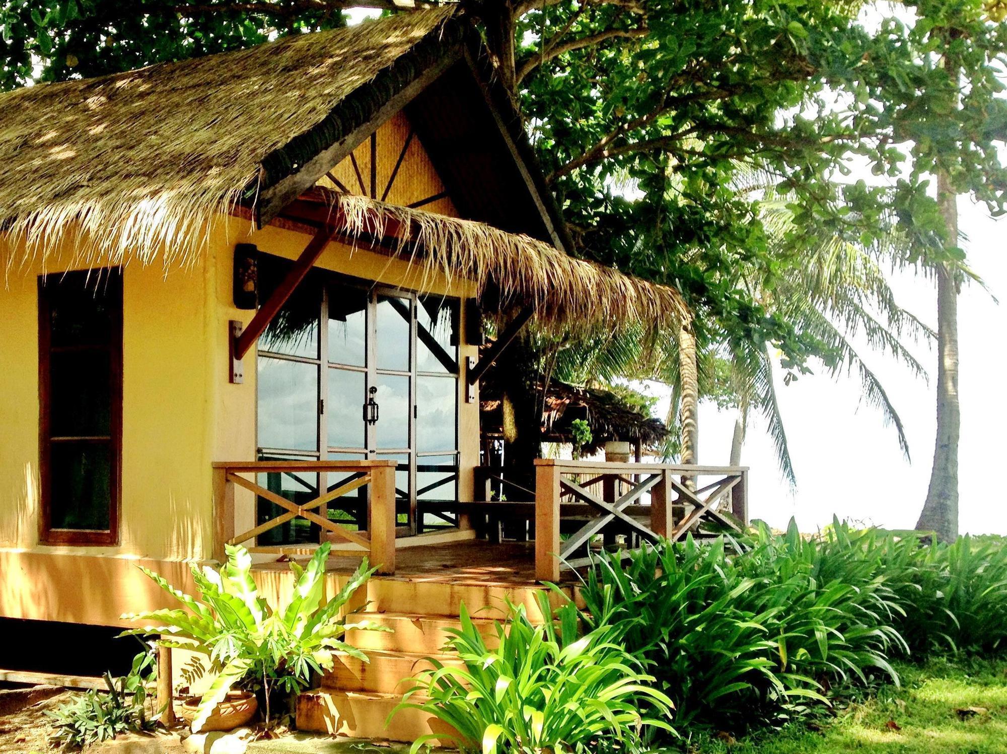 Nautilus Right On The Beach Resort Ko Lanta Exterior foto